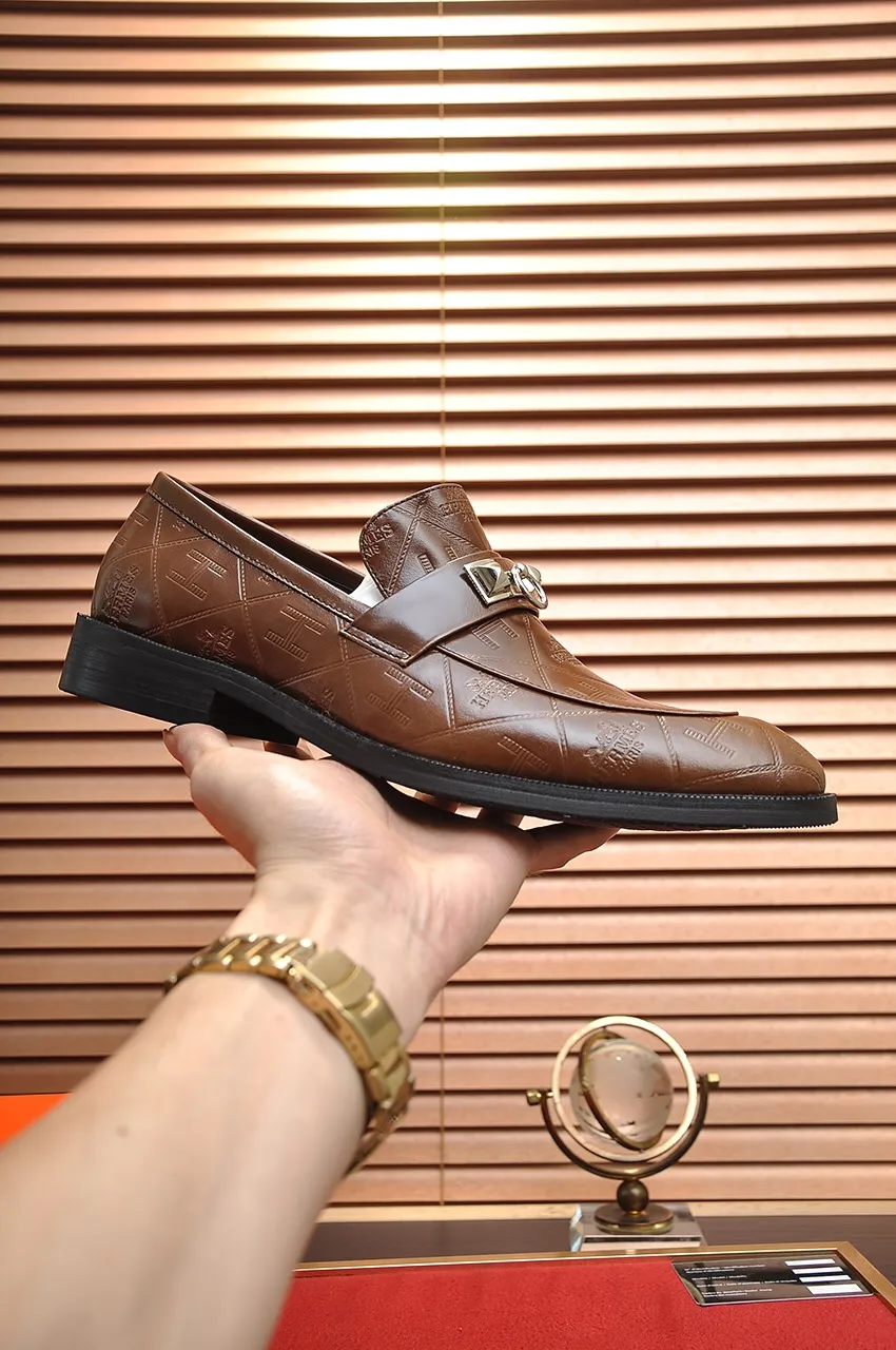Men's shoes💰480💶[HERMES] (sheepskin lining)🍀Italian top luxury🍀He does not pursue novel styles and gorgeous colors, but attracts the favor of successful men with his flawless, elegant and classic style! This very, very comfortable, simple and stable style makes it easy to match any style! The pattern is absolutely 1:1 refined from the original case, and we strive for excellence in materials, imported cowhide + cowhide lining💪💪💪extraordinary texture👍! .Black brown code number: 38 to 45 (45 customized)